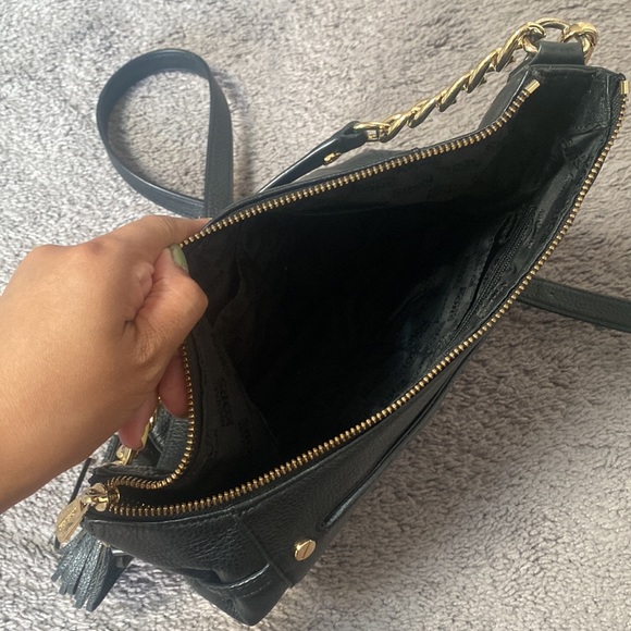 Micheal Kors Crossbody Blk Gold - Picture 4 of 4